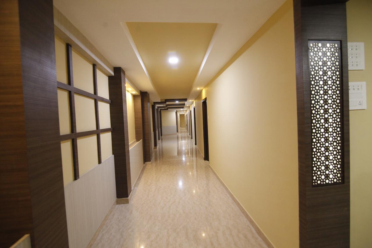 Hotel Kasi Inn Thanjavur ภายนอก รูปภาพ