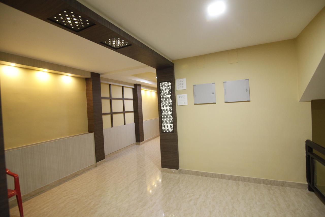Hotel Kasi Inn Thanjavur ภายนอก รูปภาพ